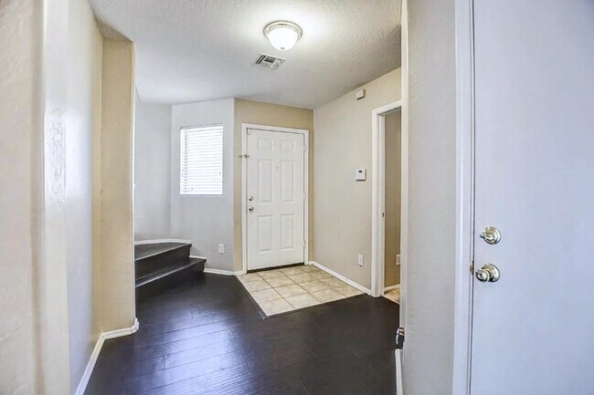 Foto del edificio - 24347 N Oasis Blvd