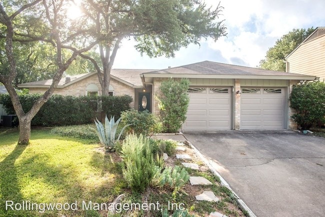 Building Photo - 3 br, 2 bath House - 6803 Side Saddle Street