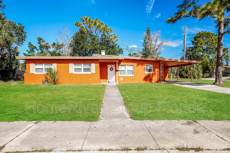 5201 Indialantic Dr, Orlando, FL 32808 House Rental in Orlando, FL
