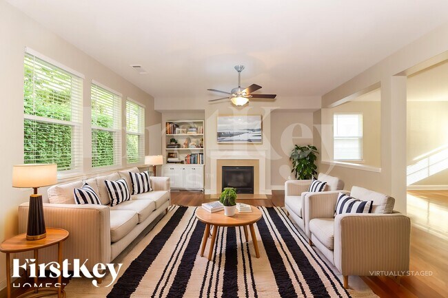 Foto del edificio - 422 Howell Crossing