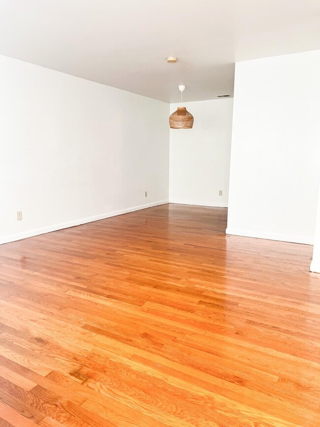 Building Photo - 66 Grieco Dr