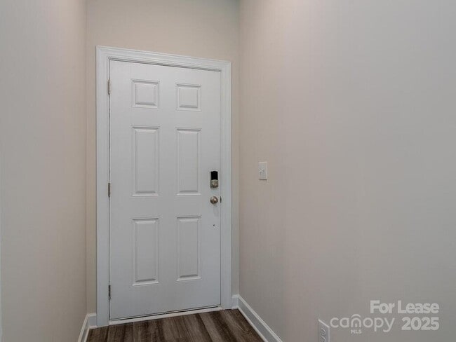 Foto del edificio - 3506 Auburn Curb Rd