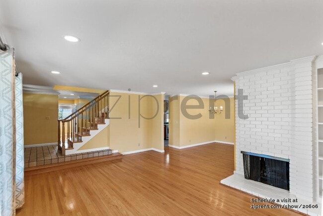 Building Photo - 1129 Del Cambre Dr