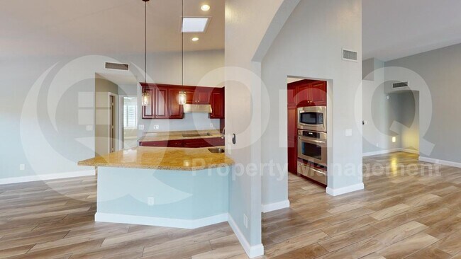 Foto del edificio - 5420 E Paradise Ln