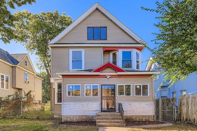 Building Photo - 3308 Stevens Ave
