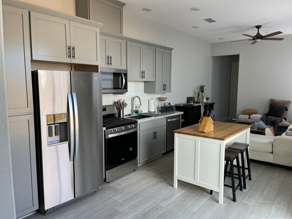 1537 Wadsworth Cir, Roseville, CA 95747 Townhome Rentals in Roseville