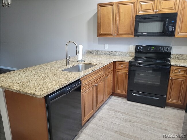 Building Photo - 9354 N Mendoza Way