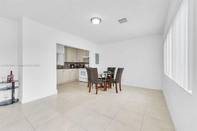 Foto del edificio - 1602 Palm Ave
