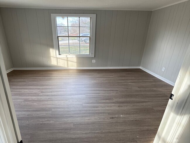 Foto del edificio - 602 Windrow Rd