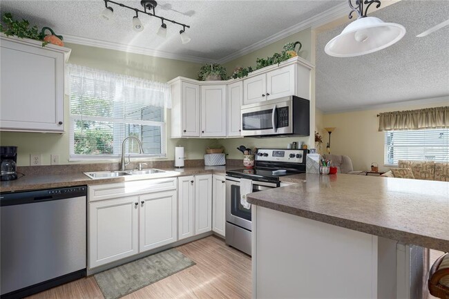 Foto del edificio - 8402 Princess Ct