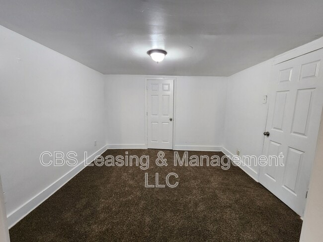 Building Photo - 23 Mason Dr