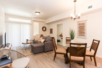 2BD, 2BA - 1,203SF - Wintergreen Apartments