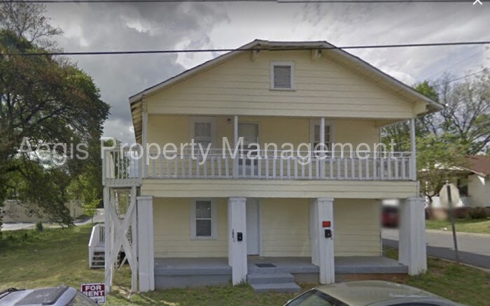 Primary Photo - Top Story of a Spacious Downtown Duplex!