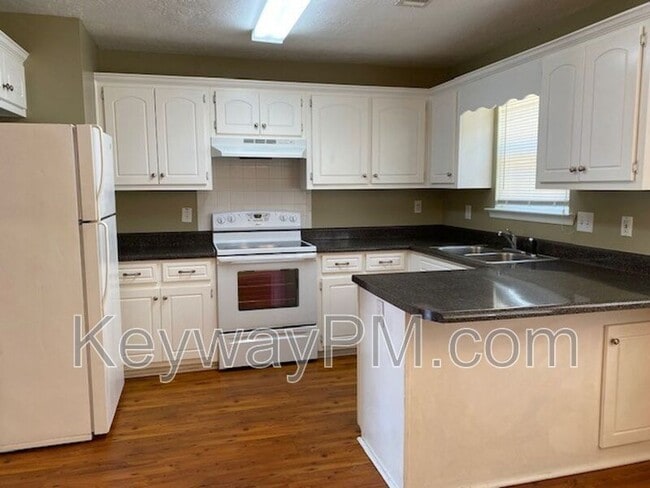 Building Photo - 3612 Pebble Creek Dr