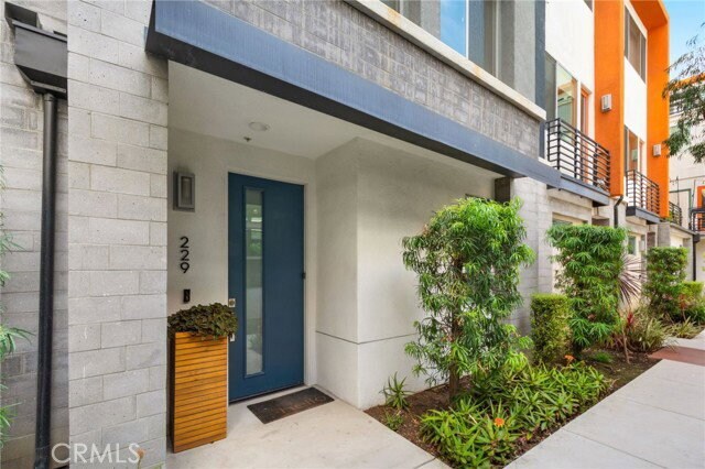 Foto del edificio - 229 Elm Ave
