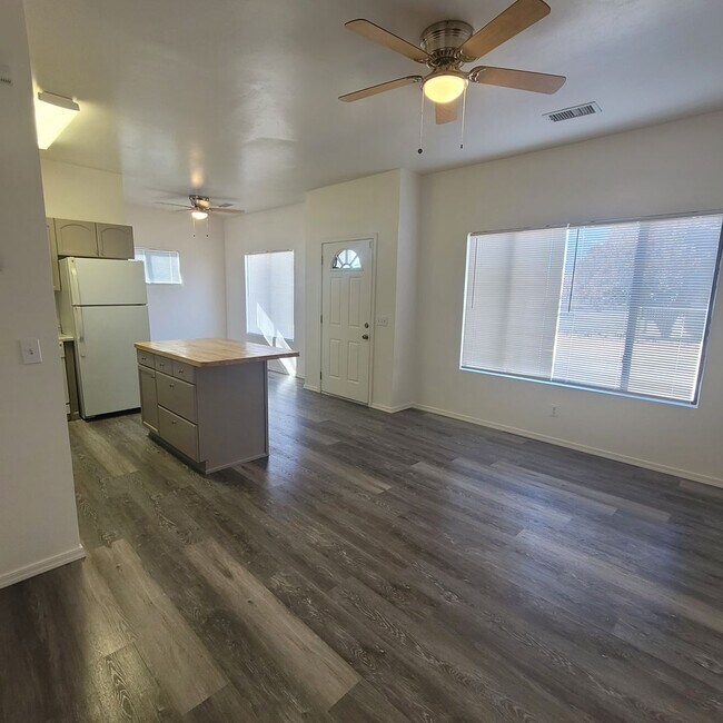 Foto del edificio - 8321 Florentine Rd