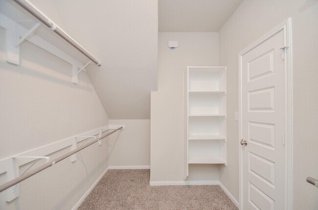 Foto del edificio - 14154 Little River Dr