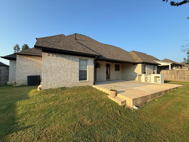 Foto del edificio - 1239 Cutter Ln