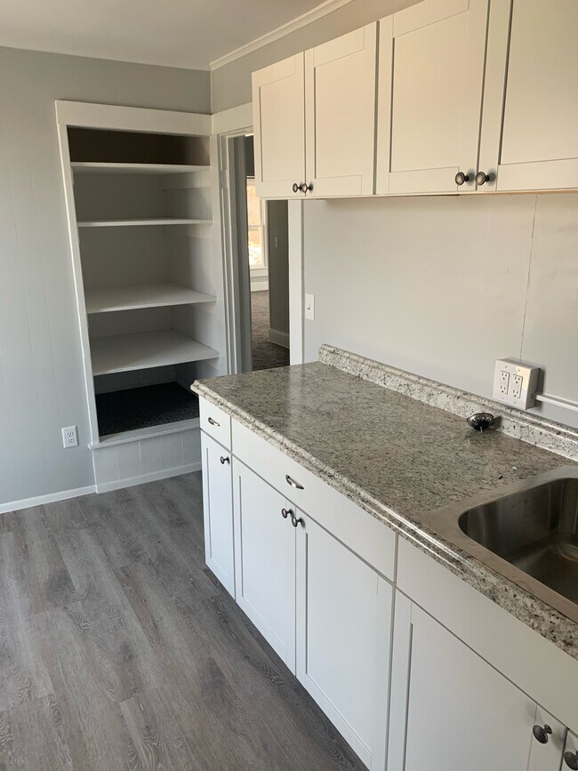 Kitchen - 2020 Elm St