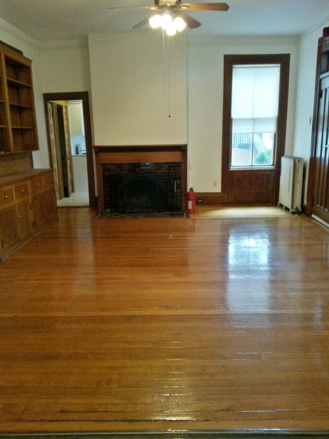 Foto del edificio - 164 Fairfield Ave