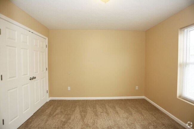 Foto del edificio - 2 Bedroom Townhome w/Garage & Pets Welcome!*