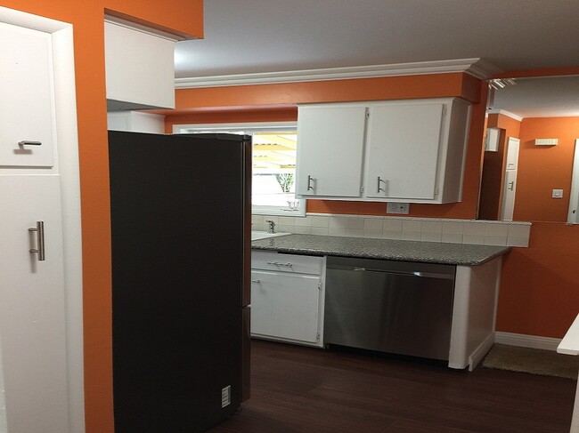 Foto del edificio - 10632 NE Everett St