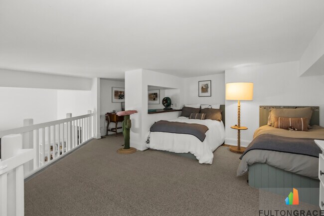 Foto del edificio - 2100 N Lincoln Park W