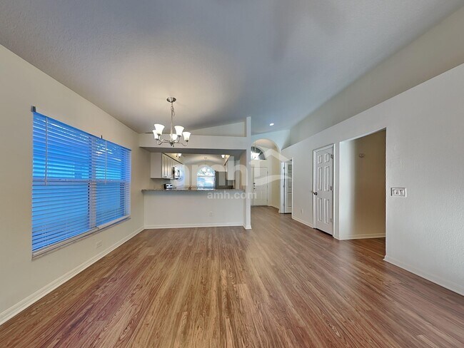 Foto del edificio - 4514 Preston Woods Dr