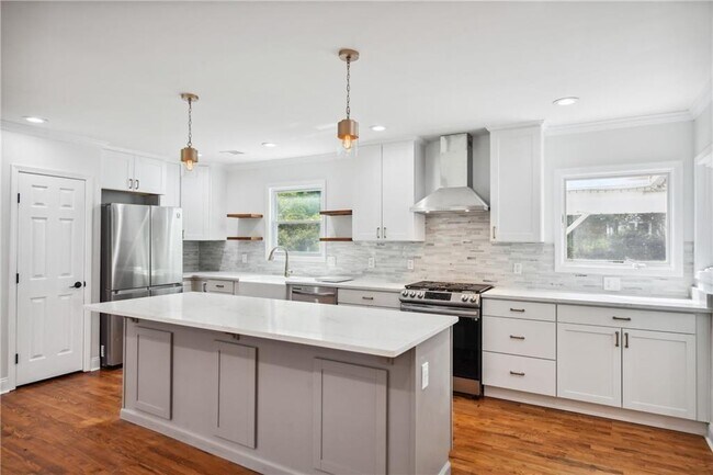 Foto del edificio - 1249 Goodwin Rd NE