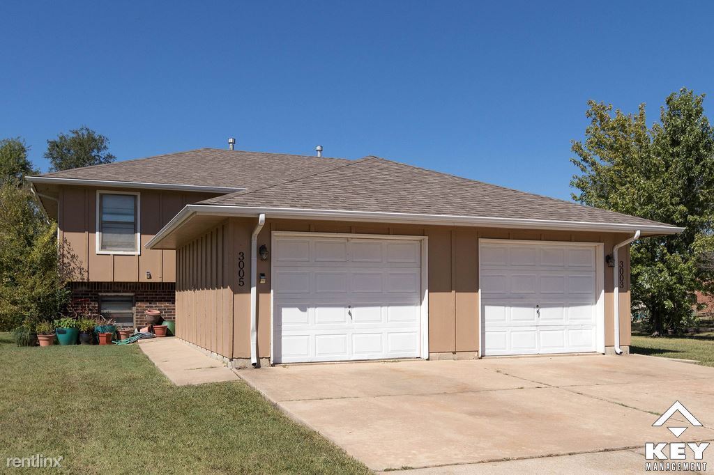 Primary Photo - 2 br, 1.5 bath Townhome - 3003 S Brandywin...