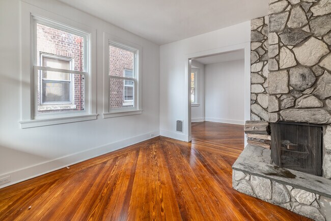 Building Photo - 400 East Ave