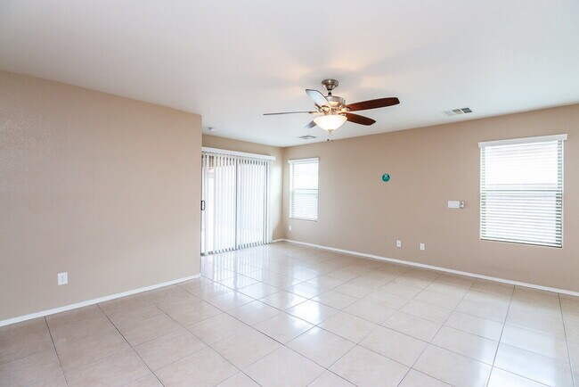 Building Photo - 3630 W Mesquite Ave
