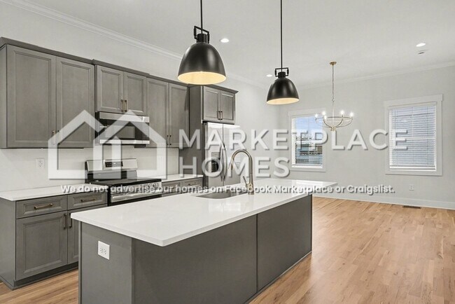 Foto del edificio - 1034 E Trinity Ln