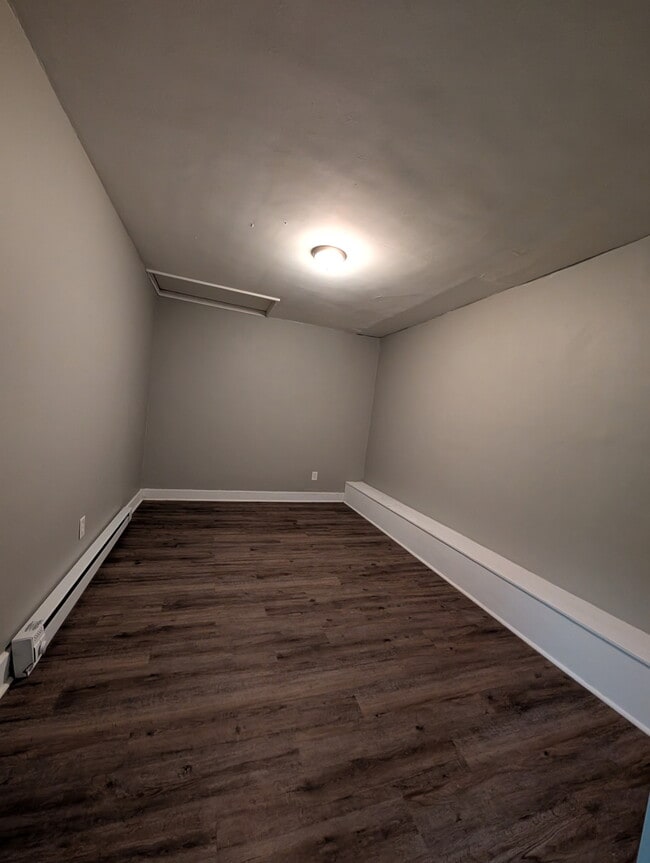 Building Photo - 56 W Main St