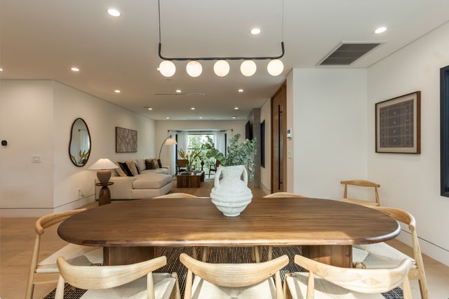 Building Photo - 1161 Stearns Dr