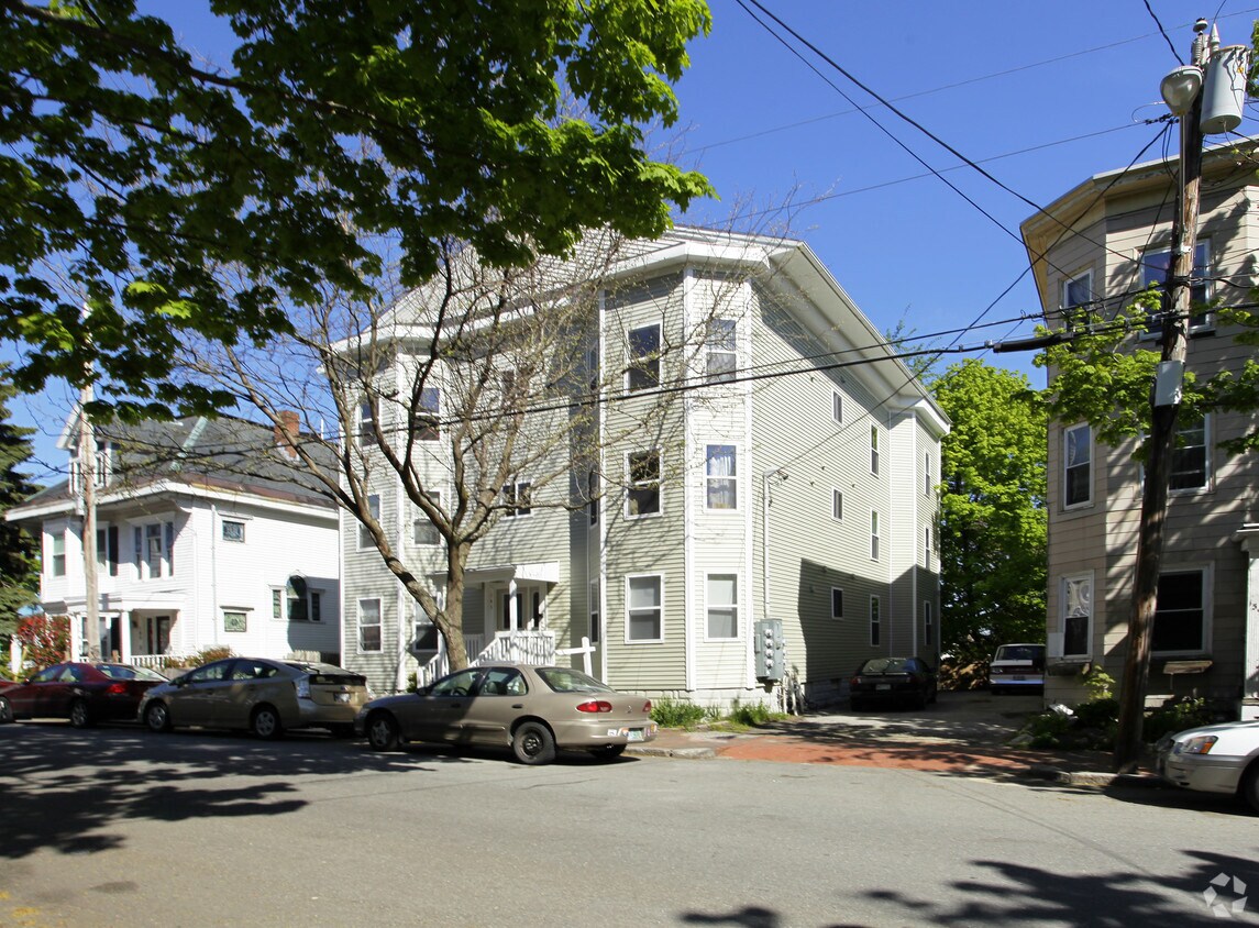 141 Sherman St, Portland, ME 04101 Apartments in Portland, ME
