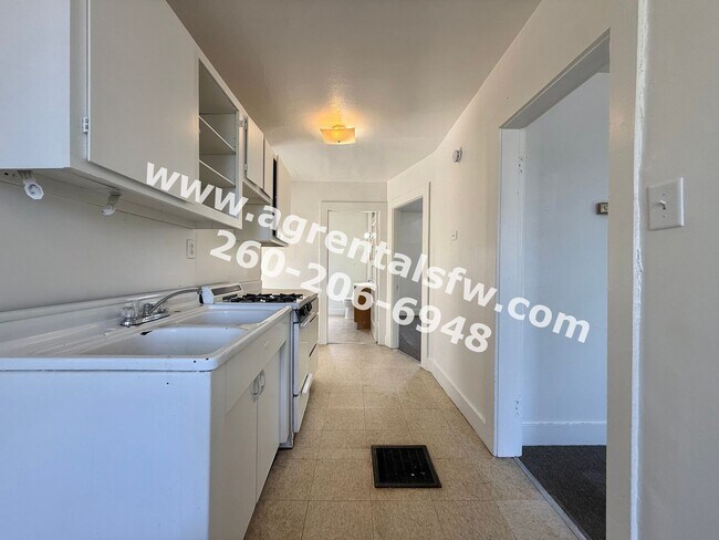 Foto del edificio - 412 Nussbaum Ave