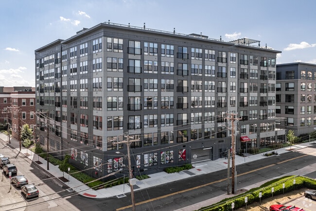 Building Photo - The Mason at City Crossing