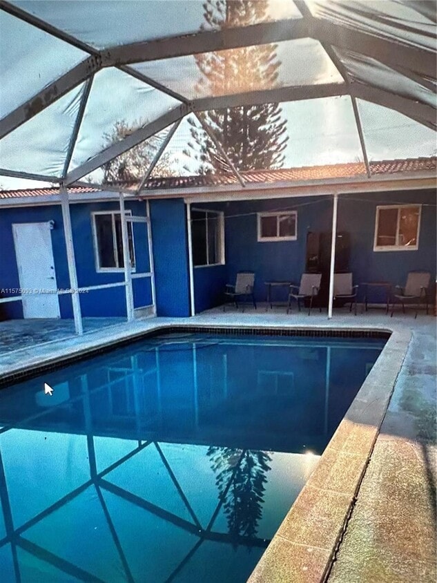 Primary Photo - 5101 SW 160th Ave