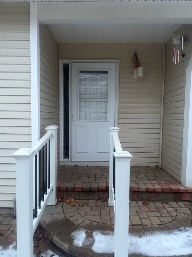 Building Photo - 434 Dogwood Terrace