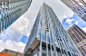 Building Photo - 1 Yorkville Ave