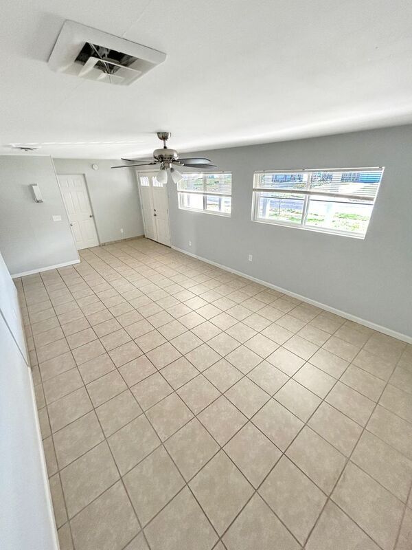 Foto del edificio - 3005 Durwood Dr