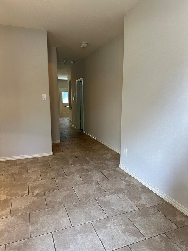 Building Photo - 1326 Seagler Pond Ln