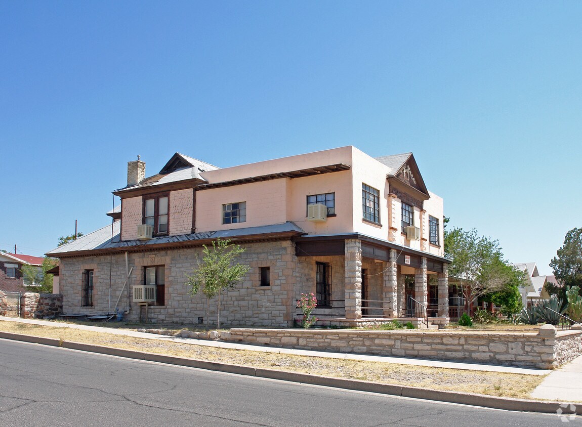 Foto principal - 901 E Nevada Ave