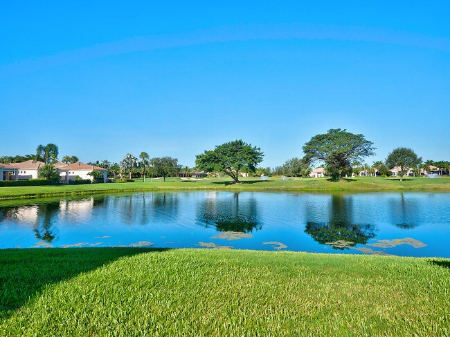 Foto del edificio - 150 Sunset Bay Dr