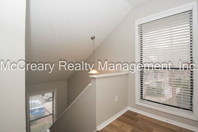 Foto del edificio - 1202 Wynnes Ridge Cir