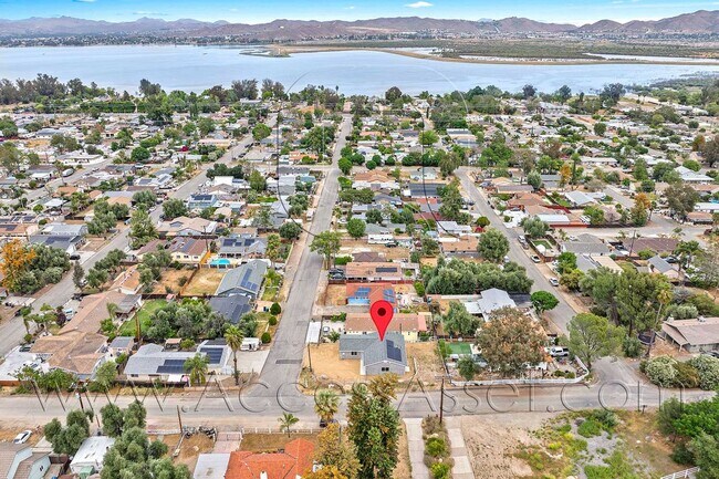 Foto del edificio - New Build Home with Solar in Lake Elsinore!