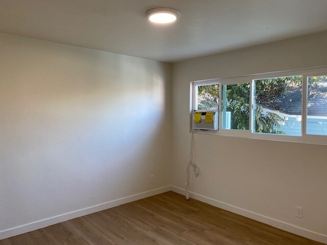 Foto del edificio - 624 Silver Lake Blvd