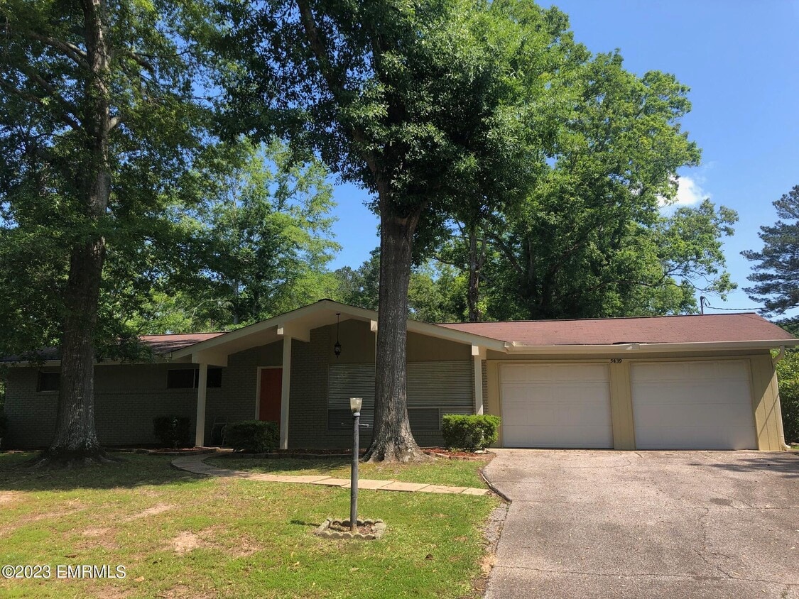 5439 33rd Pl, Meridian, MS 39305 House Rental in Meridian, MS