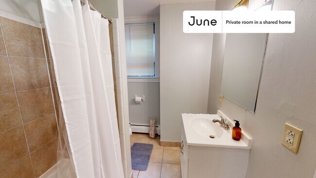 Foto del edificio - Room in Shared 3 bed/1 bath home in Mission Hill
